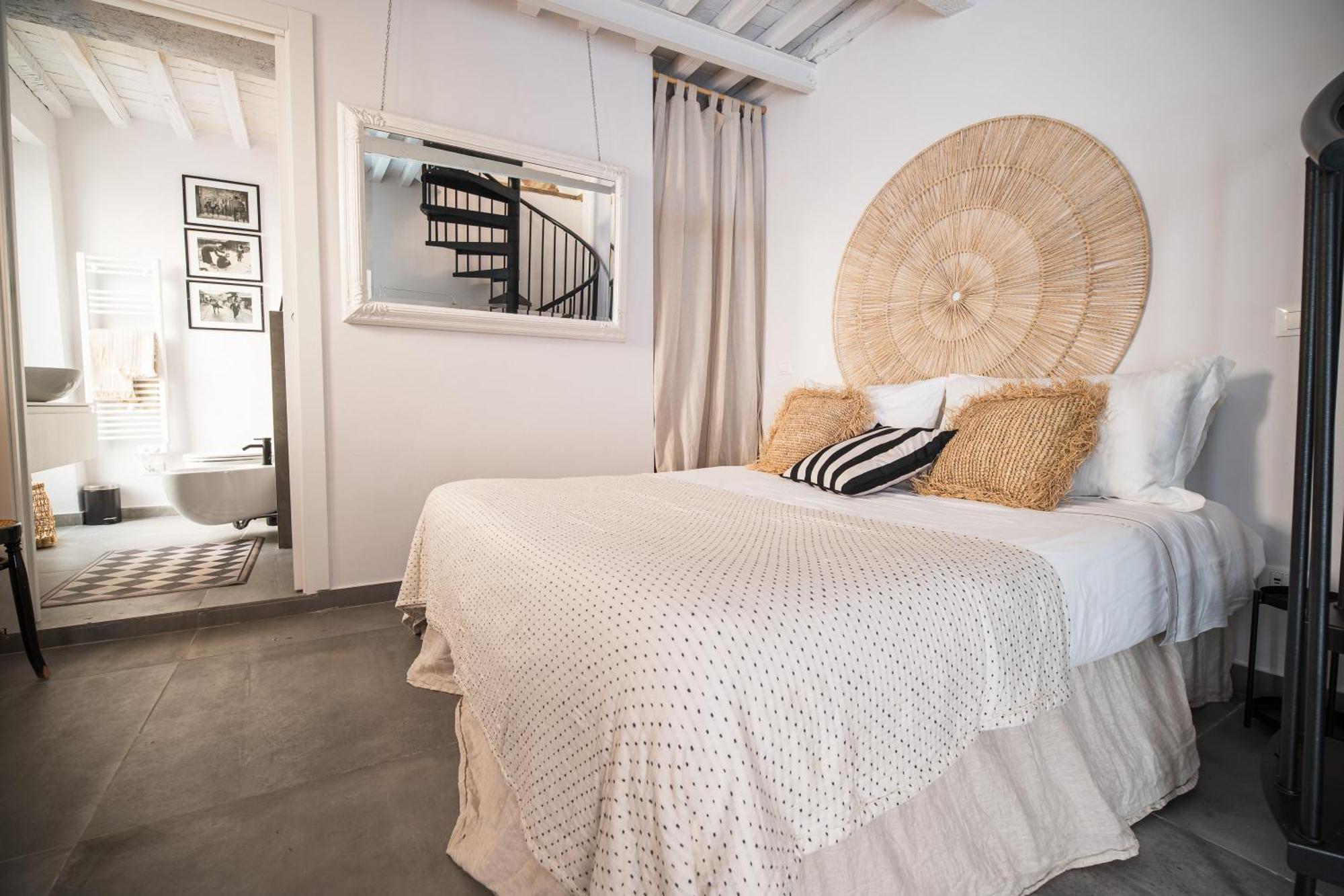 Saliscendi Apartment ปิเอตราซานตา ภายนอก รูปภาพ